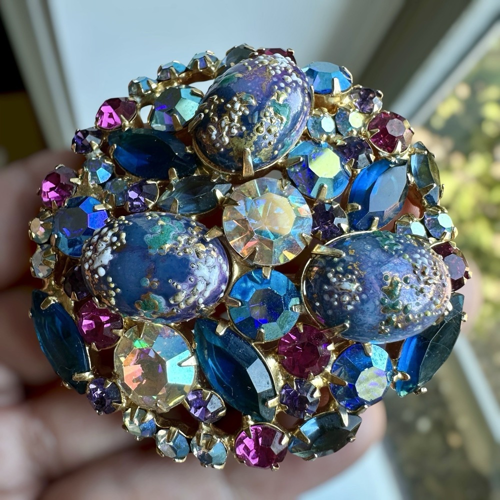 VTG Juliana Easter Egg Brooch 2.3 Inch Demi Parure Rhinestone Book Piece 3006